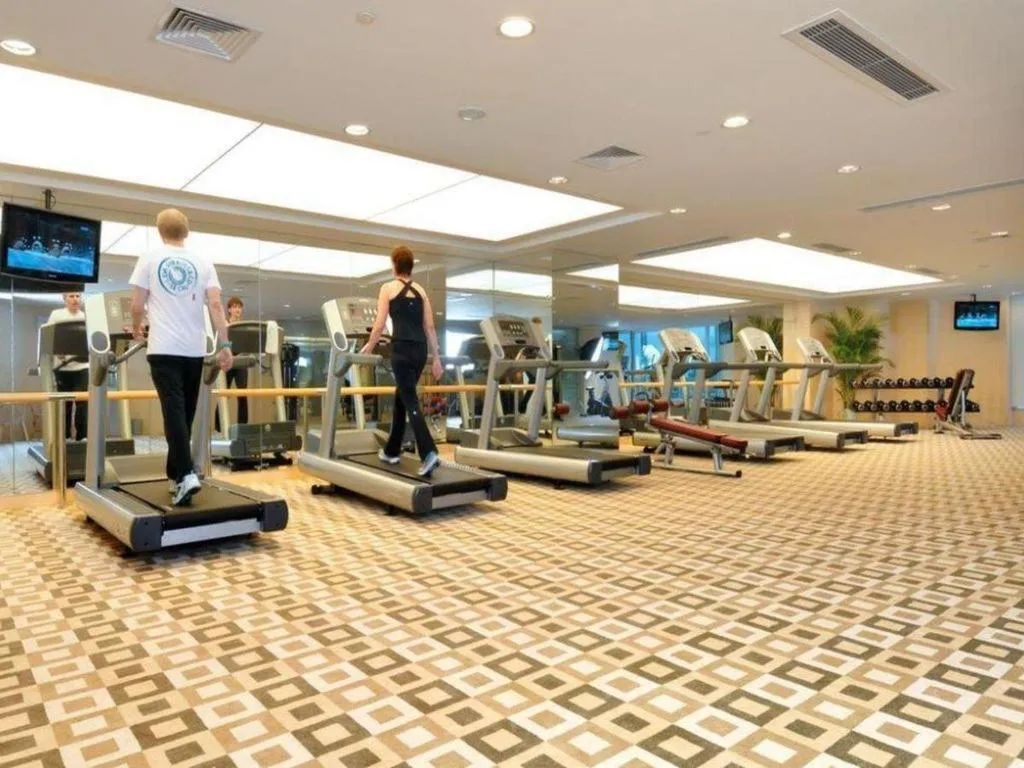 Golden Eagle Summit Hotel Downtown