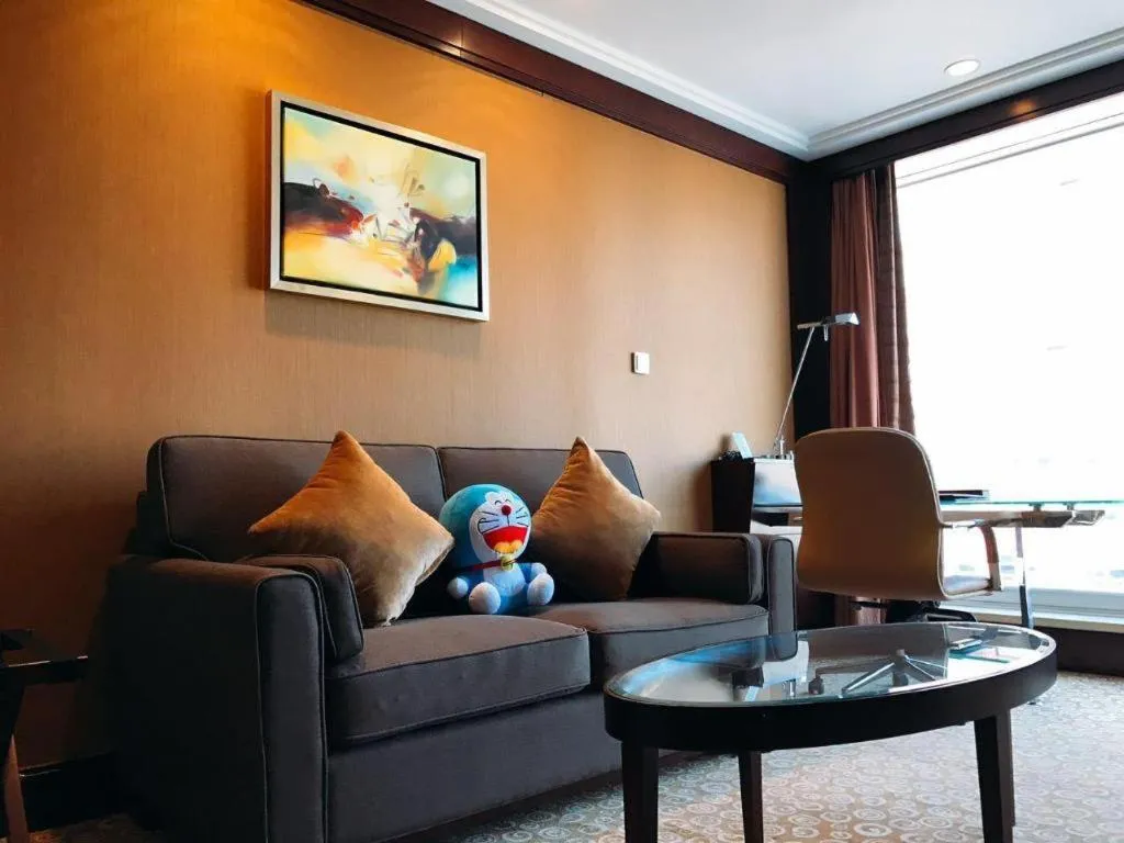 Golden Eagle Summit Hotel Downtown