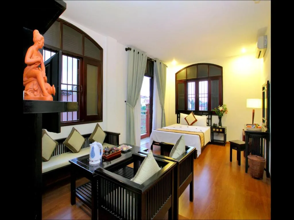 Bed in Hoi An Lantern Hotel