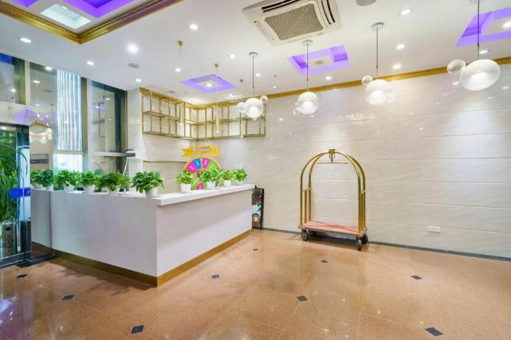 Sun Island Holiday Hotel