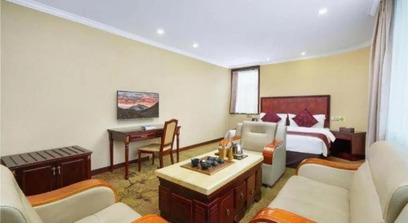 Bed in Sun Island Holiday Hotel