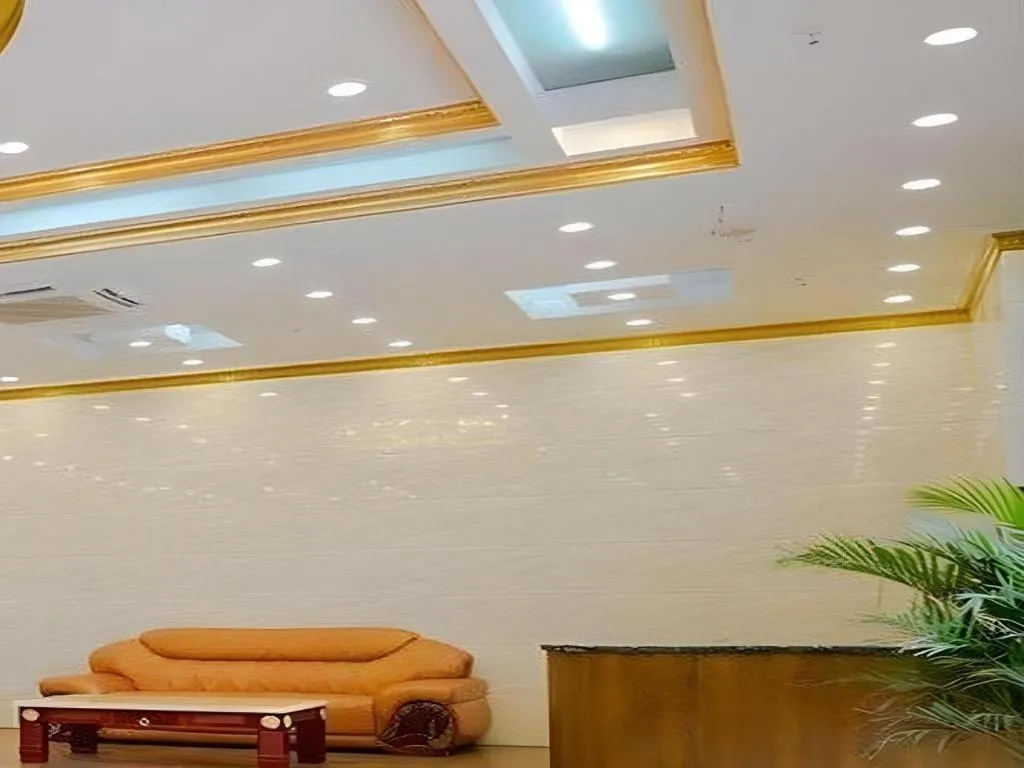 Sun Island Holiday Hotel