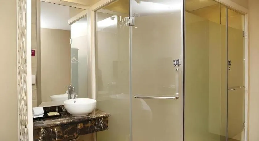 Sun Island Holiday Hotel