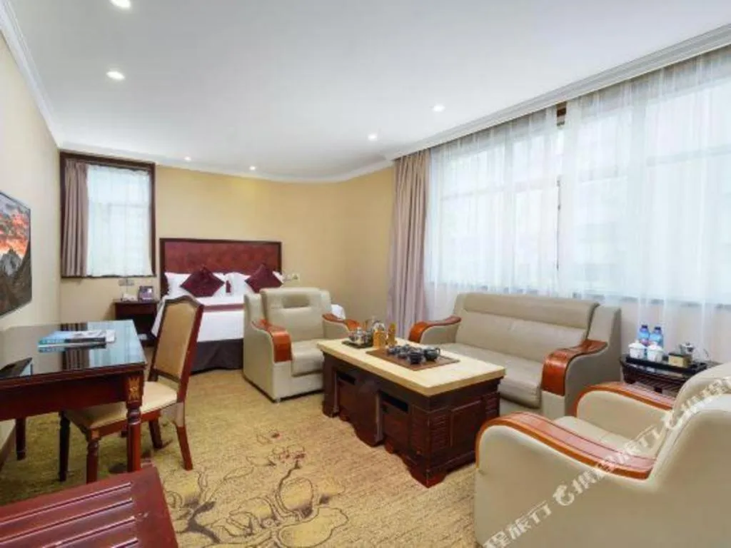 Bed in Sun Island Holiday Hotel