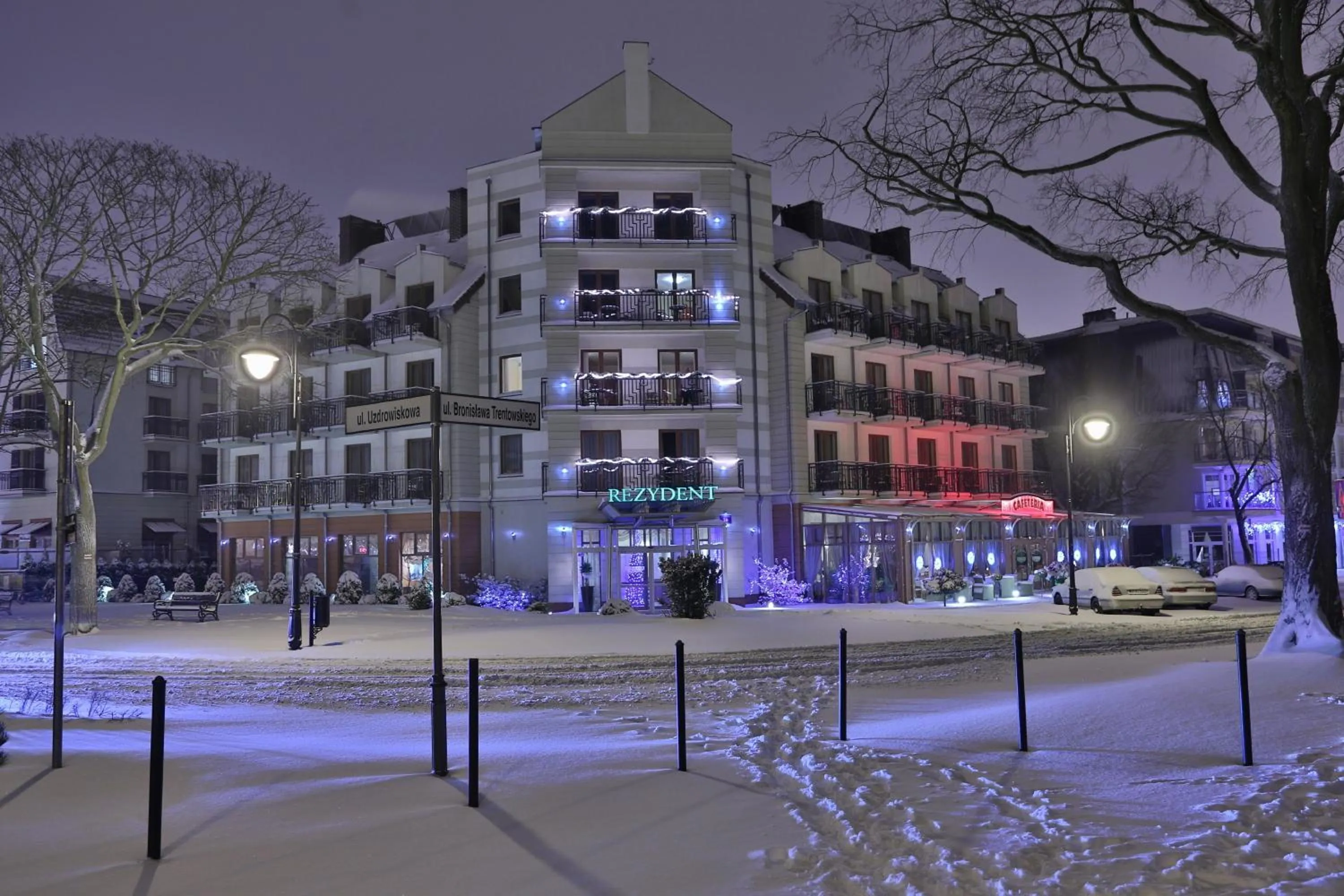 Facade/entrance in Rezydent Resort