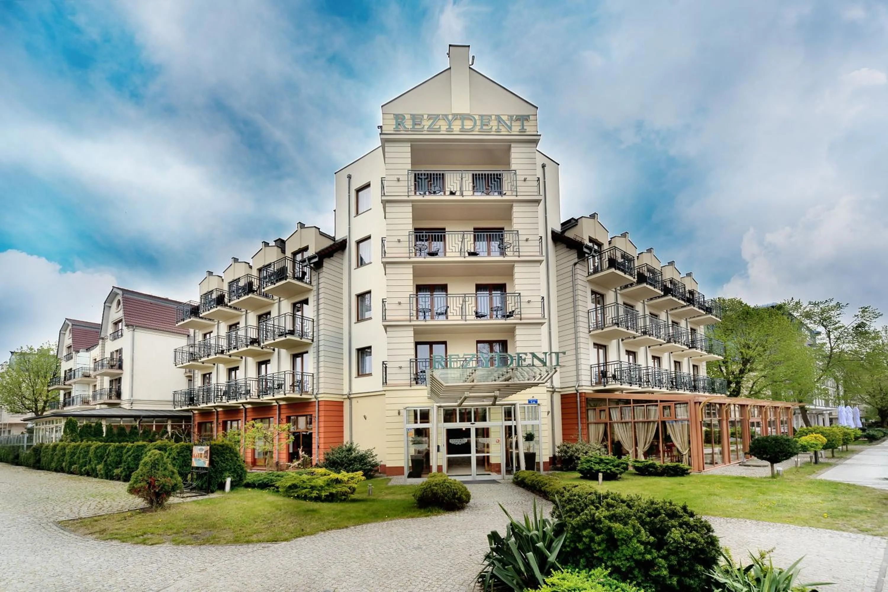 Property building in Rezydent Resort