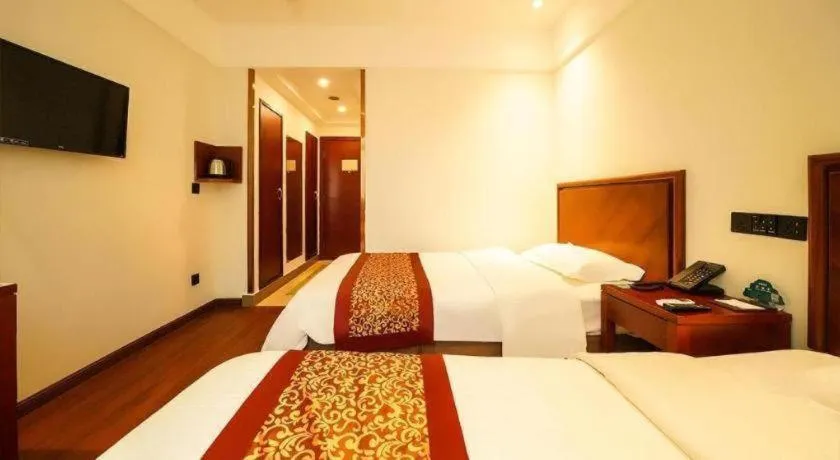 Bed in GreenTree Inn Suzhou Wuzhong