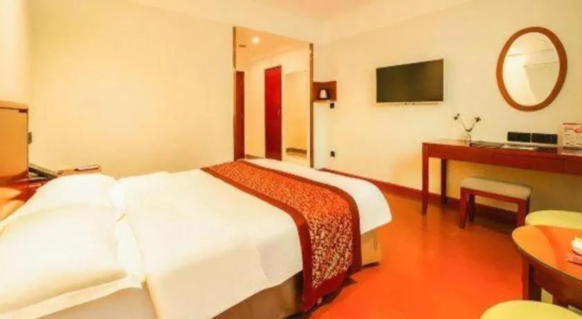 Bed in GreenTree Inn Suzhou Wuzhong