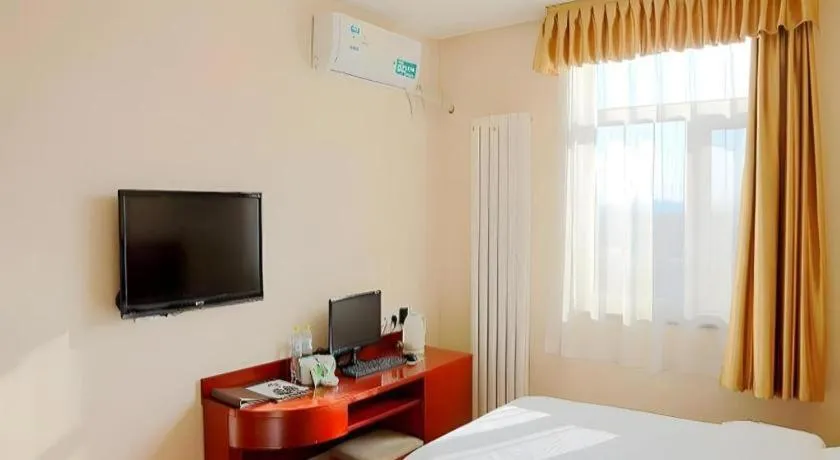 Bed in GreenTree Inn Beijing Dongcheng District Wangfujin South Luogu Lane Houhai Express Hotel