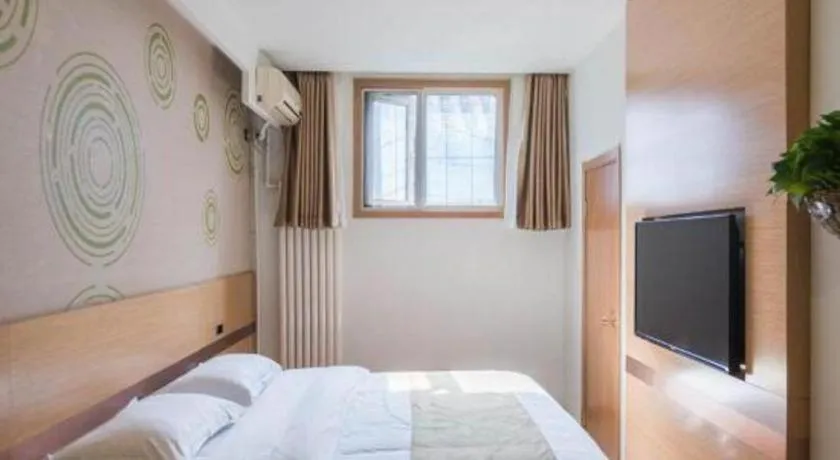 Bed in GreenTree Inn Beijing Dongcheng District Wangfujin South Luogu Lane Houhai Express Hotel