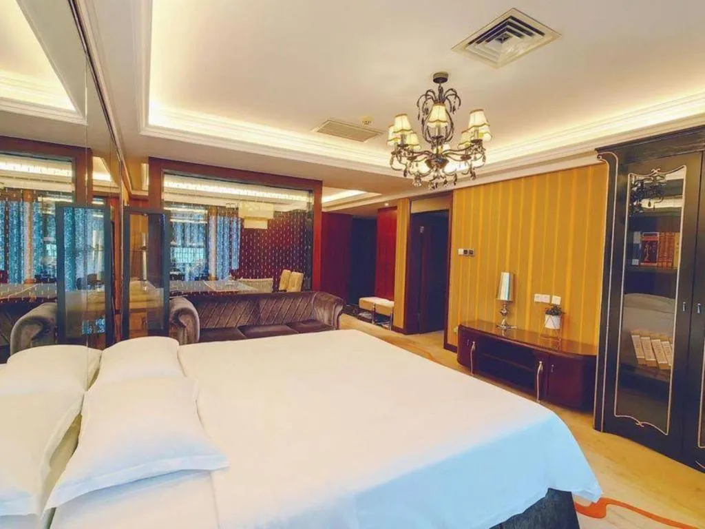 Bed in Changsha Hopesky Hotel