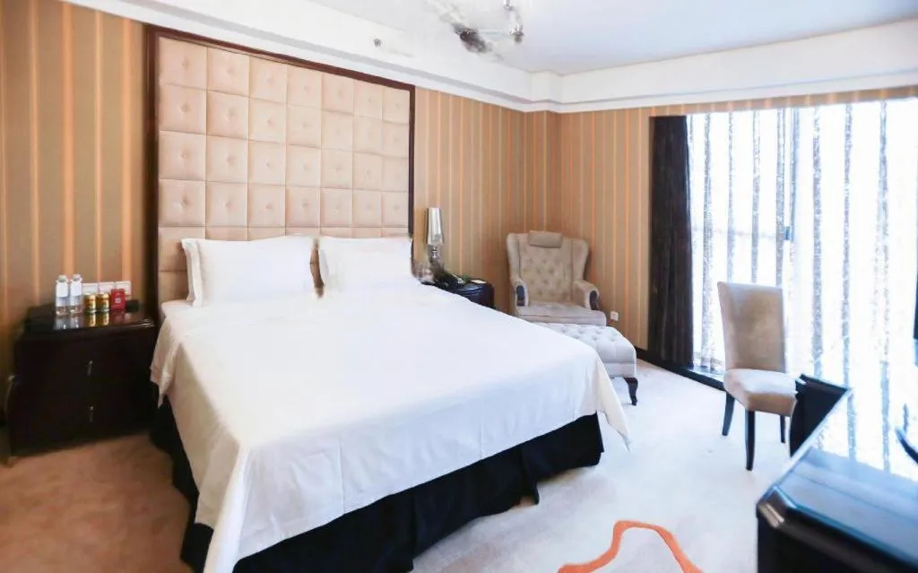 Bed in Changsha Hopesky Hotel