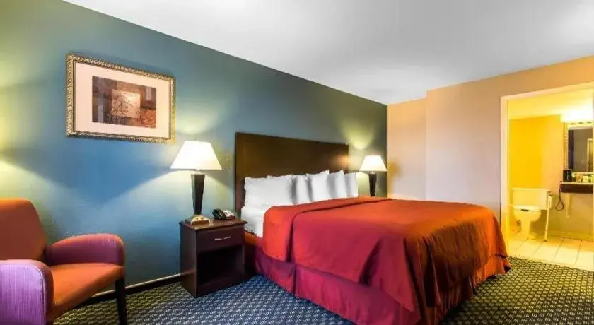 Bed in Quality Inn Duncan HWY 81 Bed in Quality Inn Duncan HWY 81