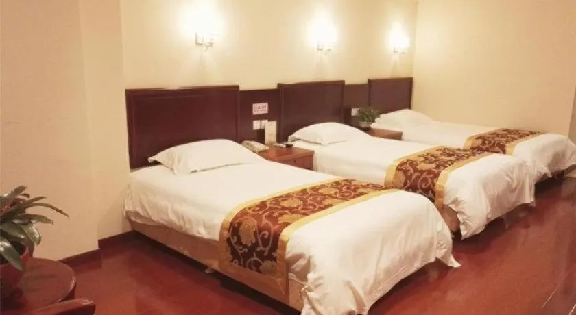 Bed in GreenTree Inn Hotel - Nantong Hongming Plaza