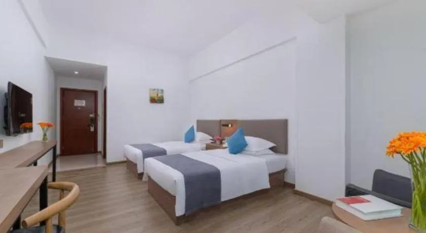 Bed in GreenTree Inn Zhongshan Nanlang Metro Station Branch