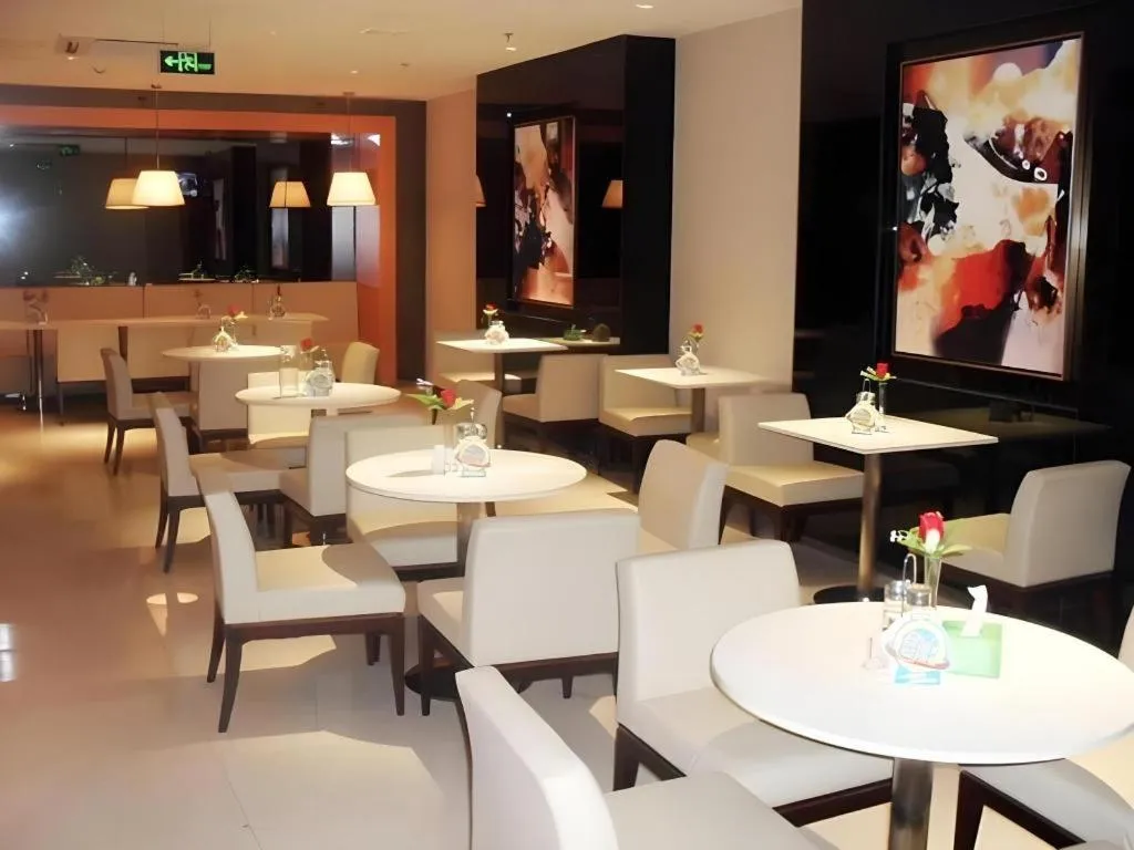 Jinjiang Inn Qingdao Wuxi Square Nanjing Road Metro Station