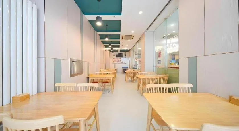 Jinjiang Inn Qingdao Wuxi Square Nanjing Road Metro Station