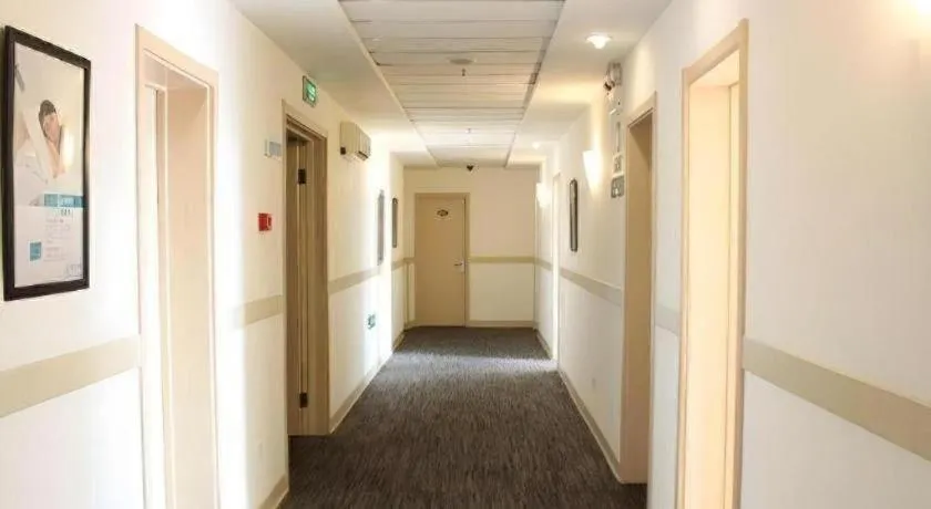 Jinjiang Inn Qingdao Wuxi Square Nanjing Road Metro Station