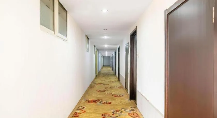 GreenTree Inn Yantai Xingfu Road Marina Plaza Express Hotel