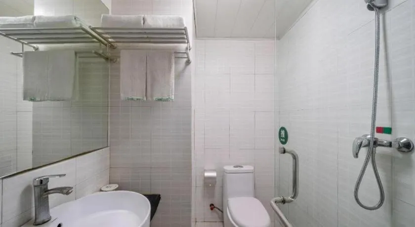 GreenTree Inn Yantai Xingfu Road Marina Plaza Express Hotel