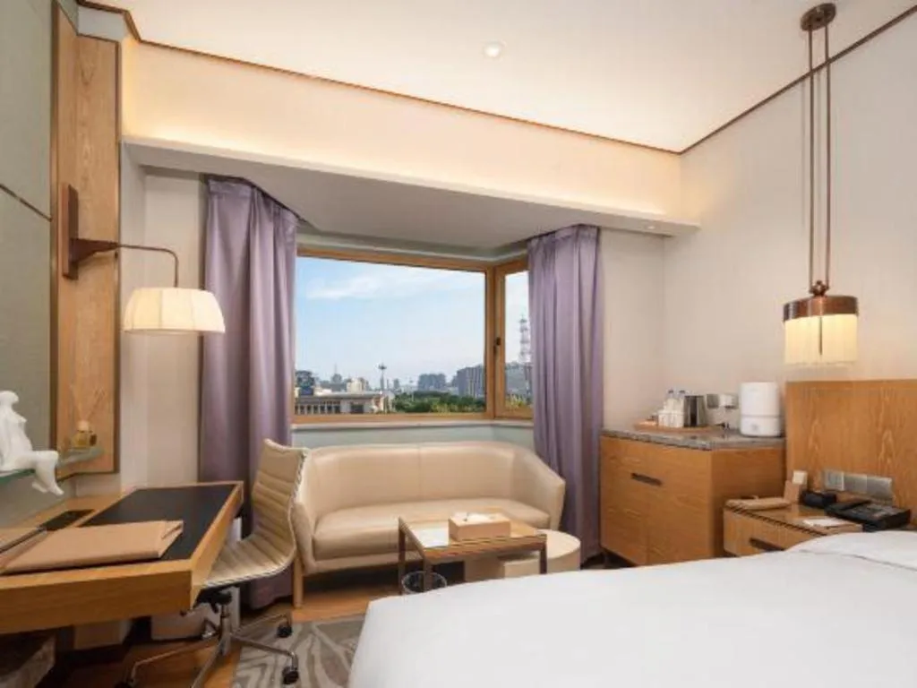 Bed in Shijiazhuang International Building Hotel