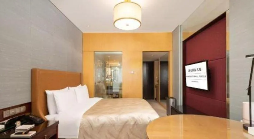 Bed in Shijiazhuang International Building Hotel