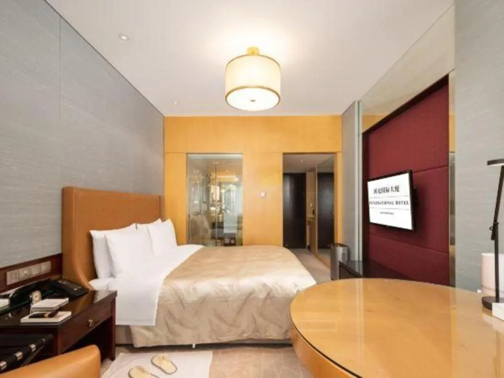 Bed in Shijiazhuang International Building Hotel
