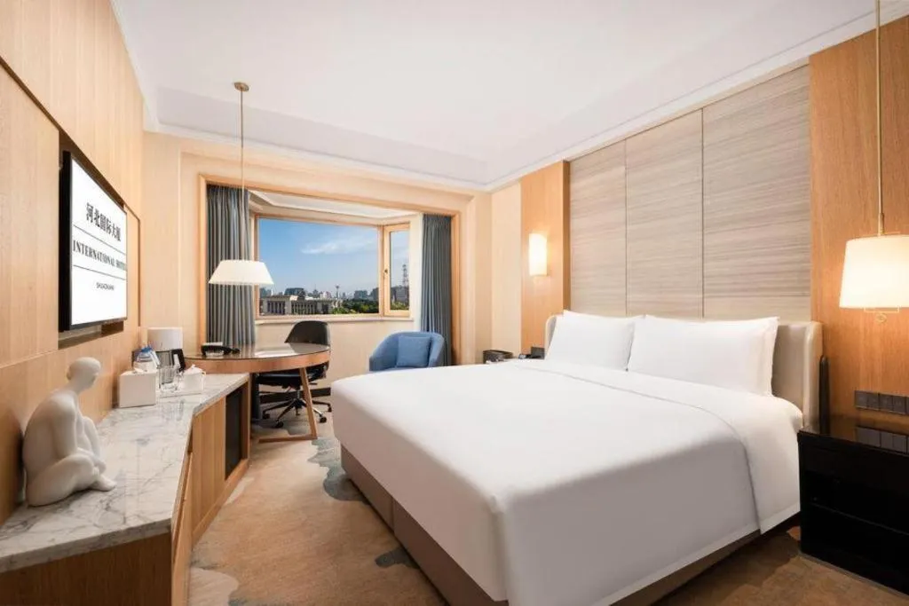 Bed in Shijiazhuang International Building Hotel