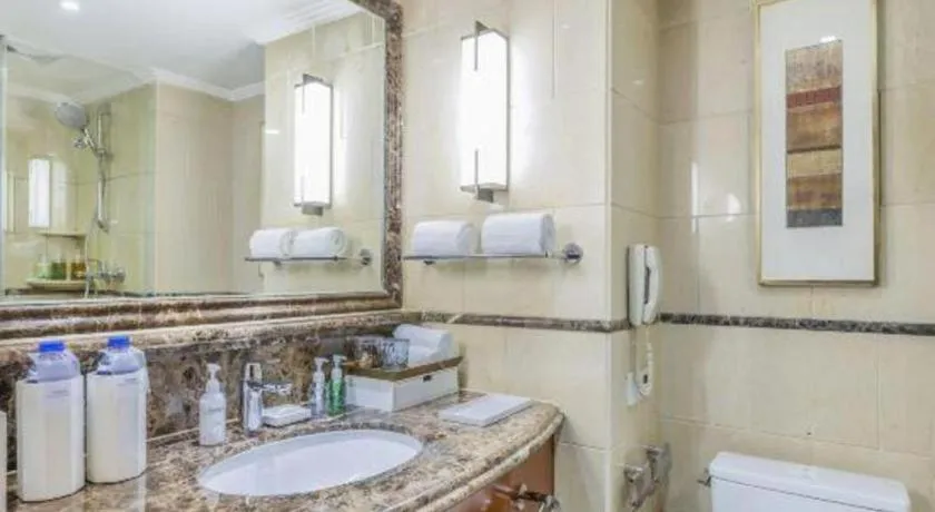 Shijiazhuang International Building Hotel