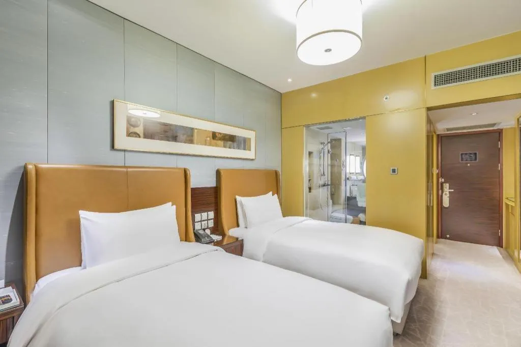 Bed in Shijiazhuang International Building Hotel