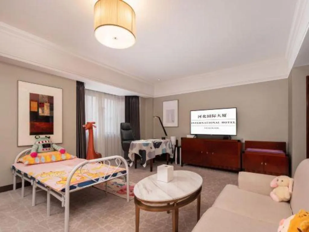 Bed in Shijiazhuang International Building Hotel