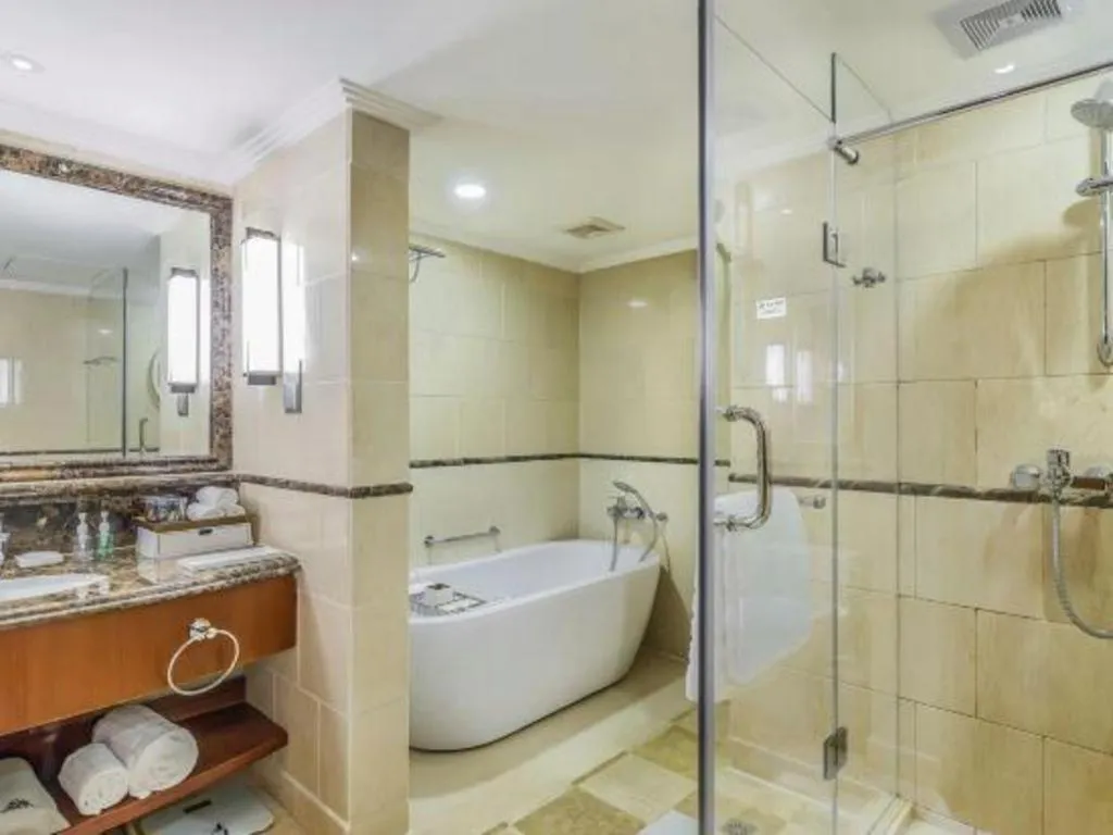 Shijiazhuang International Building Hotel