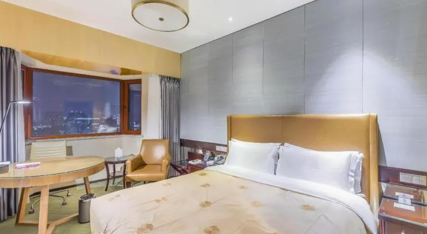 Bed in Shijiazhuang International Building Hotel