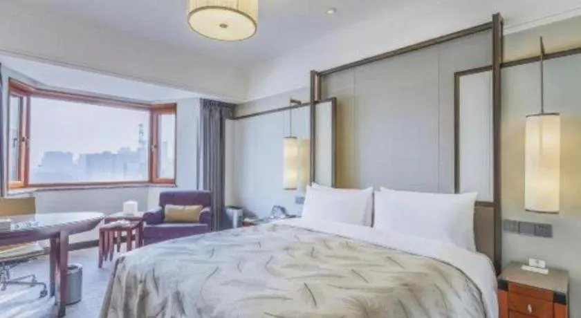 Bed in Shijiazhuang International Building Hotel