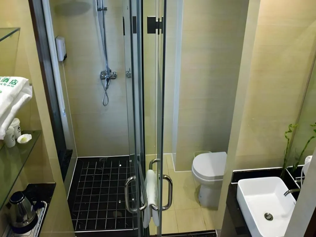 GreenTree Inn Taicang Baolong Square Hotel