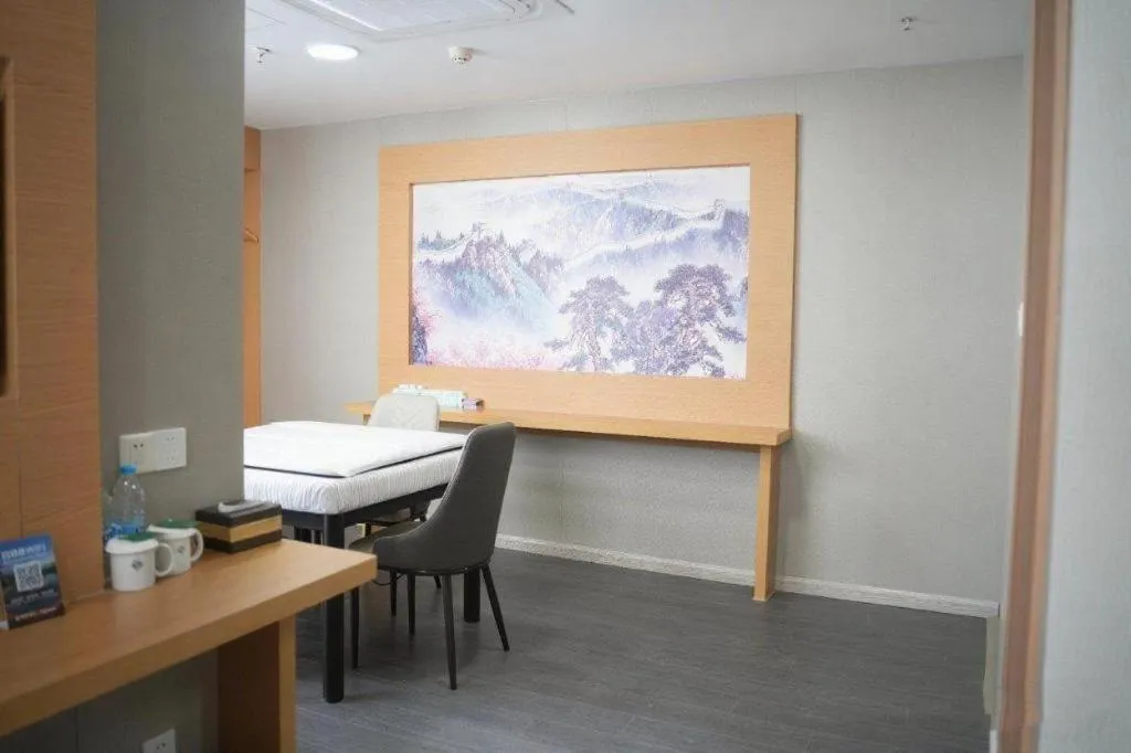 GreenTree Inn Taicang Baolong Square Hotel