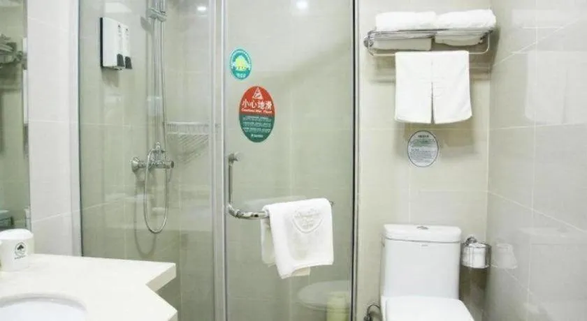 GreenTree Inn Taicang Baolong Square Hotel