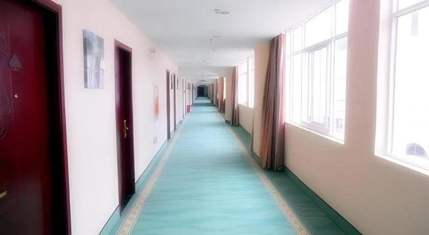 GreenTree Inn Taicang Baolong Square Hotel