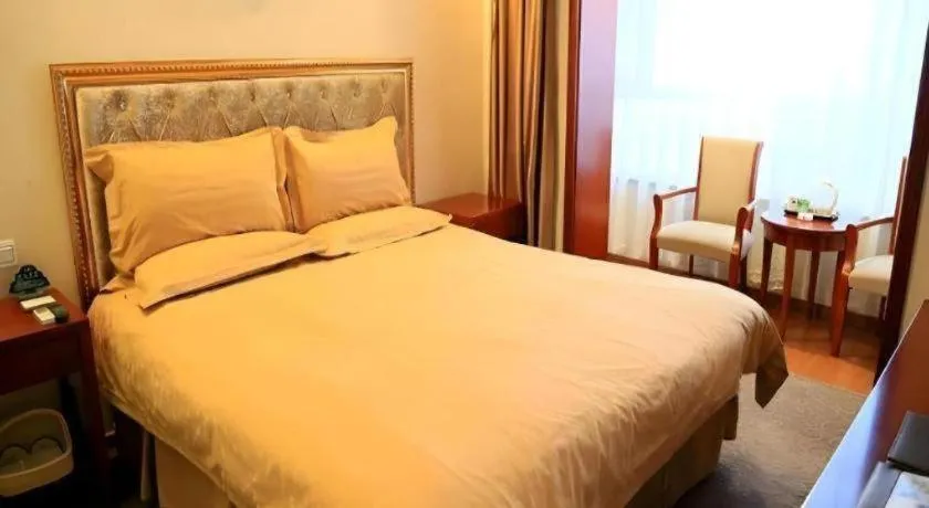 Bed in GreenTree Inn Rizhao Haiqu East Road Hotel