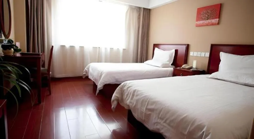 Bed in GreenTree Inn Rizhao Haiqu East Road Hotel