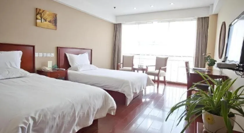 Bed in GreenTree Inn Rizhao Haiqu East Road Hotel