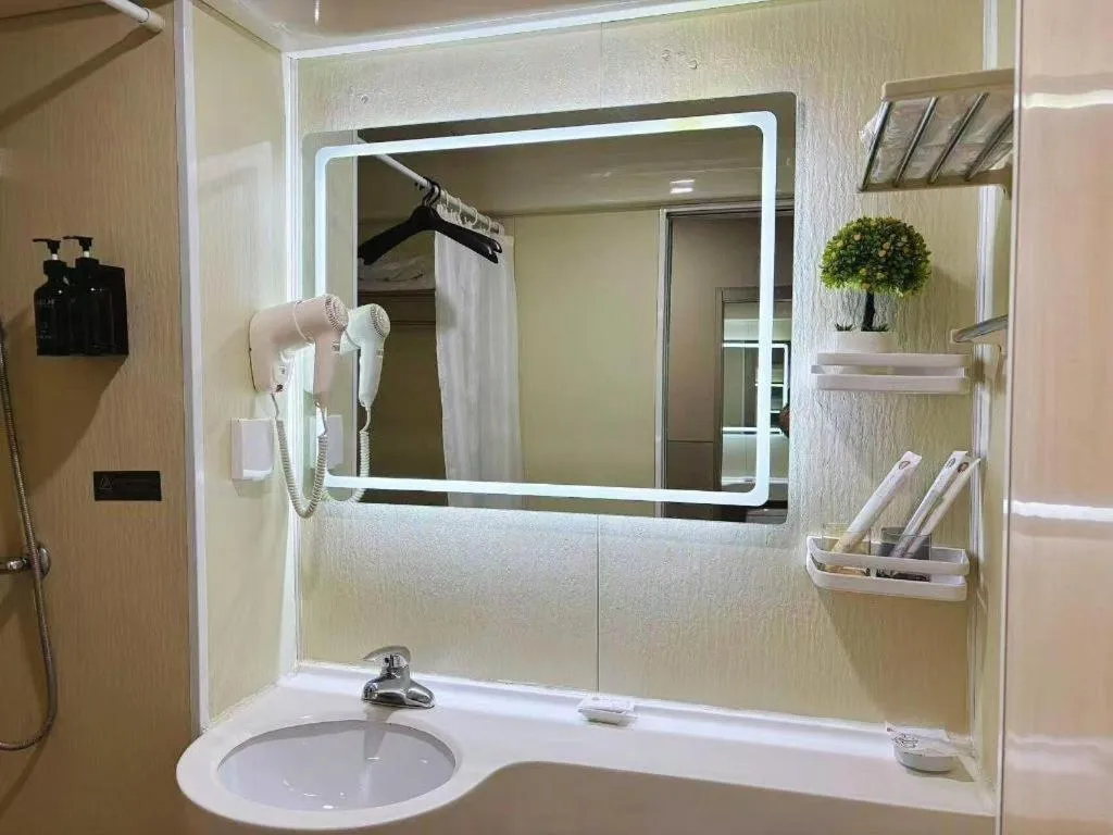 Jinjiang Inn Taiyuan Longtan Park