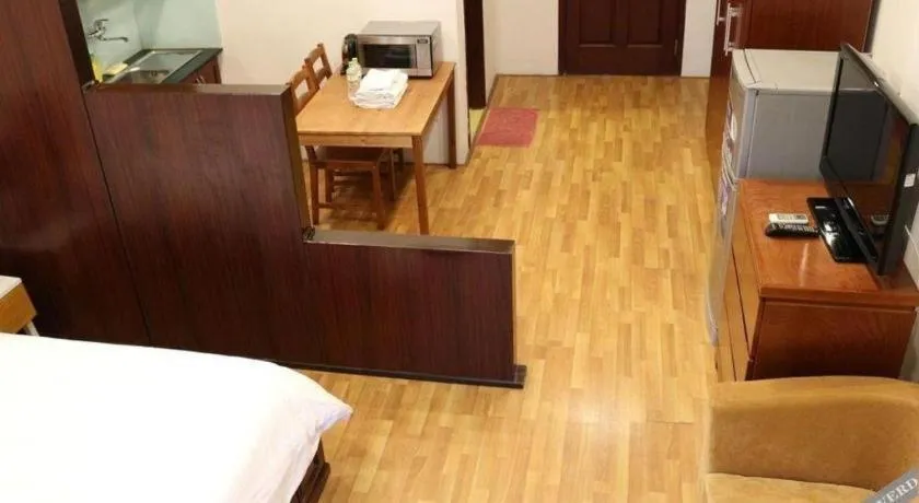 Bed in Dom's Residence & Hotel Hanoi