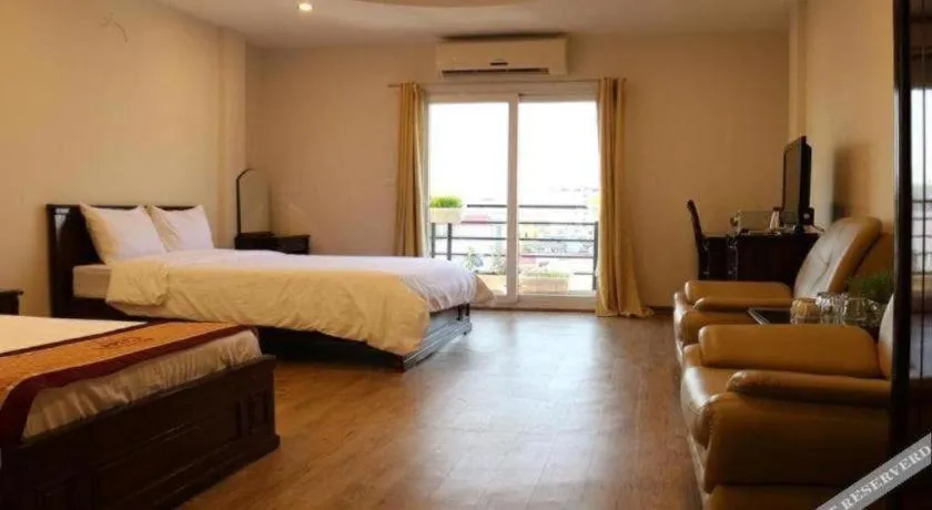 Bed in Dom's Residence & Hotel Hanoi