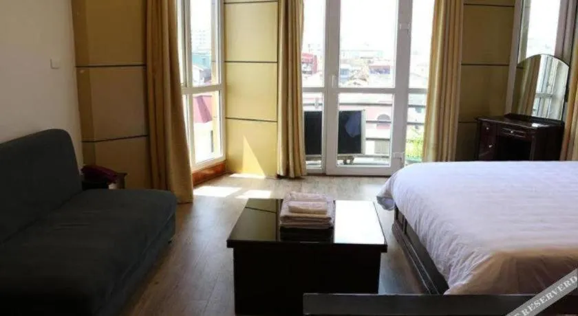 Bed in Dom's Residence & Hotel Hanoi