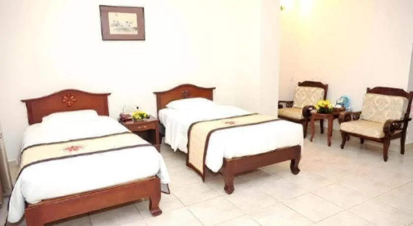 Bed in Tan Son Nhat Hotel