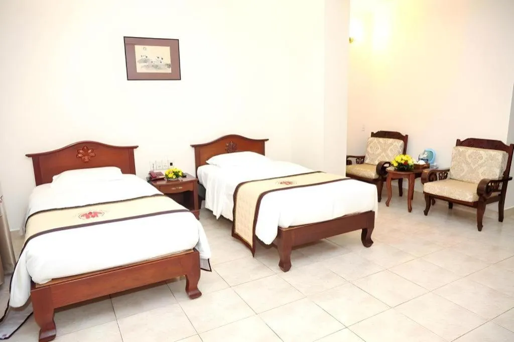 Bed in Tan Son Nhat Hotel