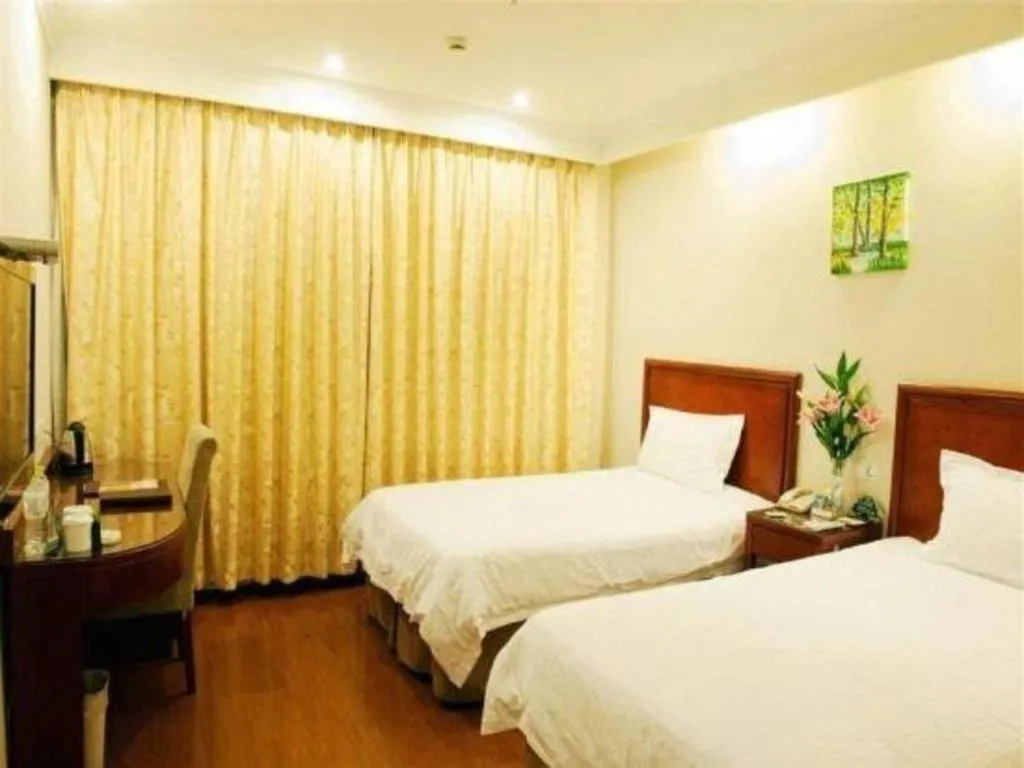Bed in GreenTree Alliance Changzhou University City Hotel