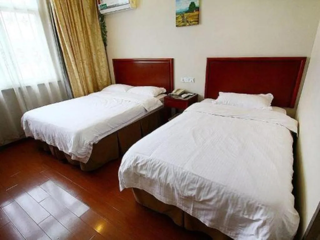 Bed in GreenTree Alliance Changzhou University City Hotel