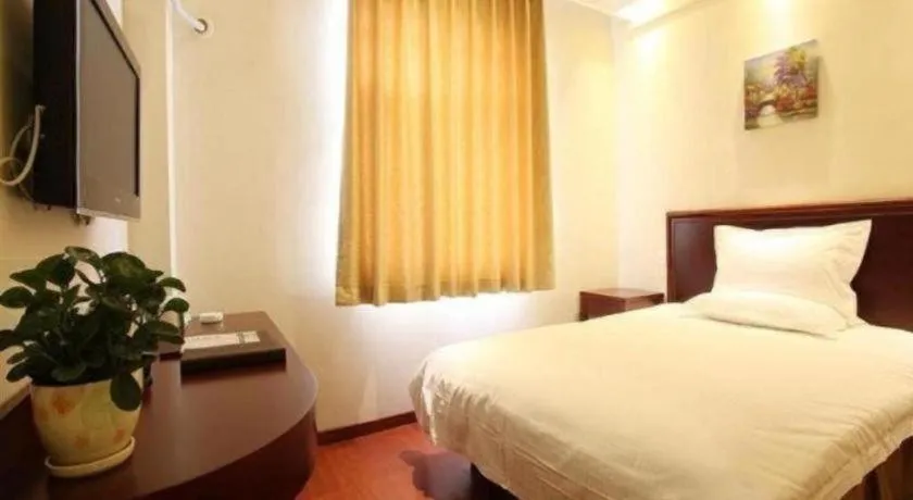 Bed in GreenTree Inn Weihai Port